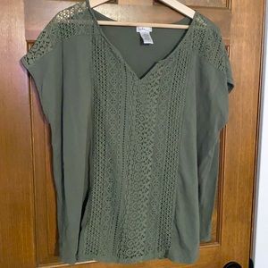 Women’s sleeveless top